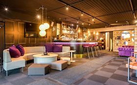 Samantta Hotel & Restaurant